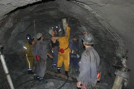 延津工程爆破中的危险因素分析以及应对工程爆破危险的措施